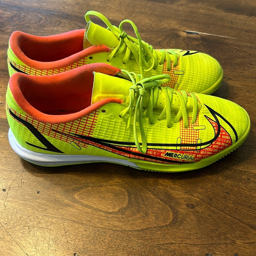 Nike Mercurial Indoor Soccer Shoes